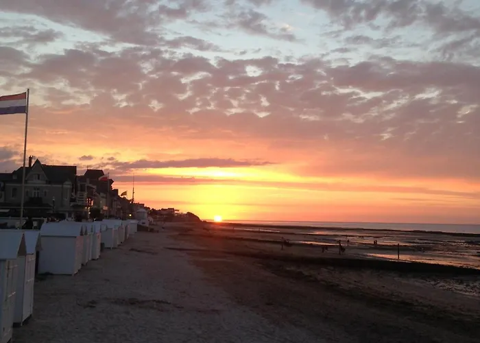 Face A La 1 2 Personnes Aubin Sur * Saint-Aubin-Sur-Mer (Calvados)