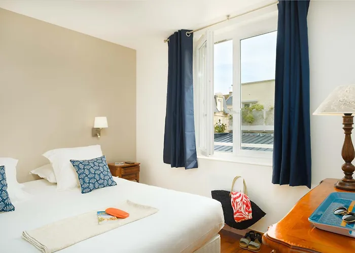 Face A La 1 2 Personnes Aubin Sur Saint-Aubin-Sur-Mer (Calvados)