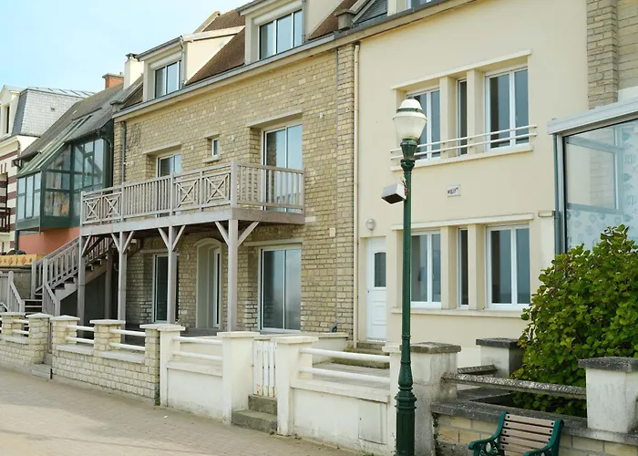 Face A La 1 2 Personnes Aubin Sur